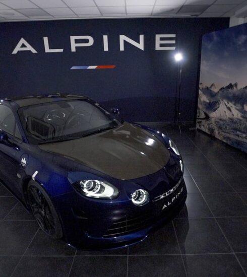 Alpine crée Hypertech Alpine