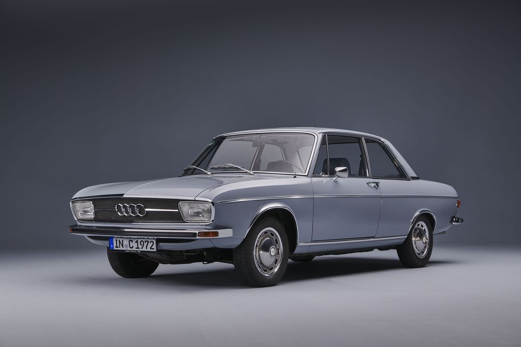 Audi Tradition showcases Audi 100 and A6 history